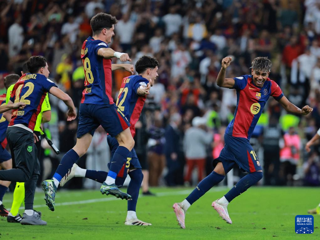 足球比赛的激动人心胜负引发热议 足球比赛的激动人心胜负引发热议