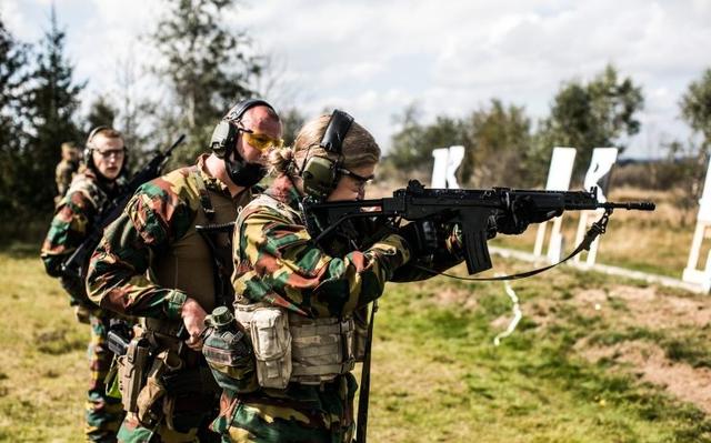比利时选手意气风发获得银牌