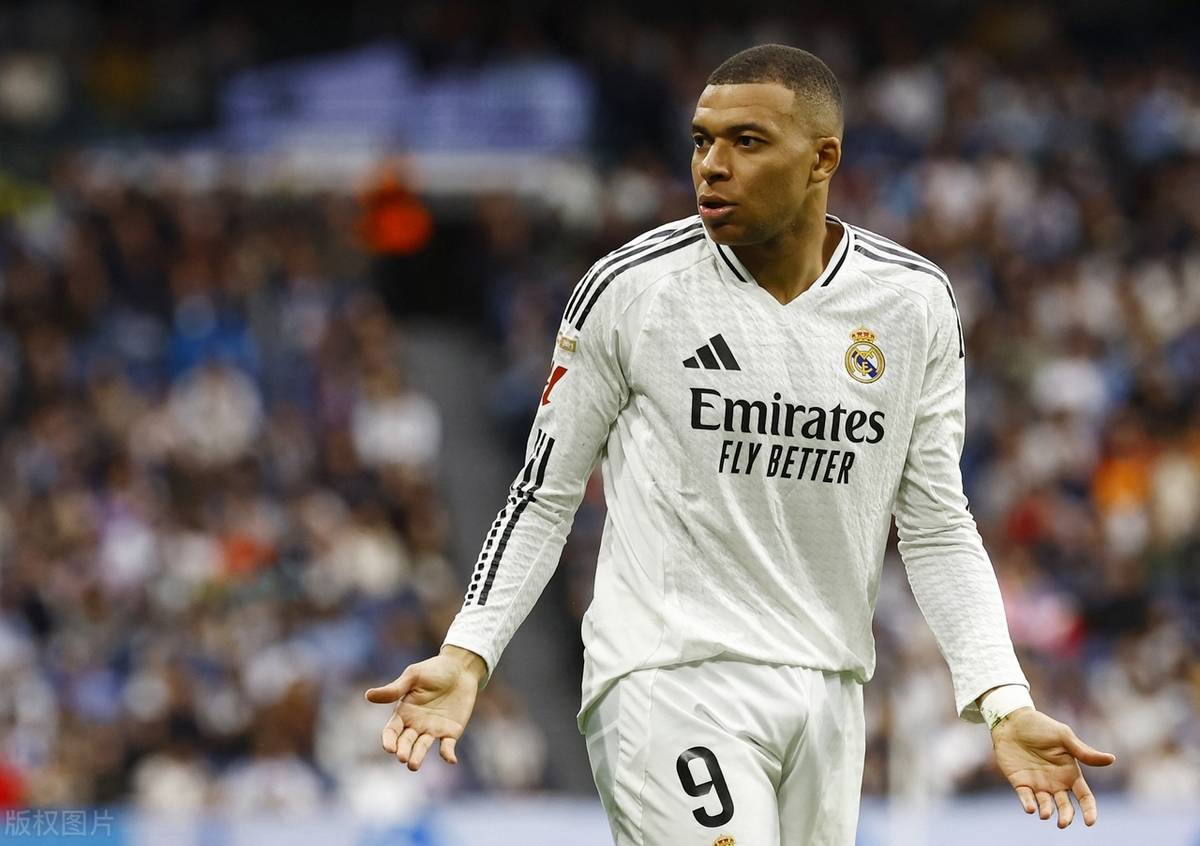 包含皇马遭遇逆转，联赛前景不容乐观的词条