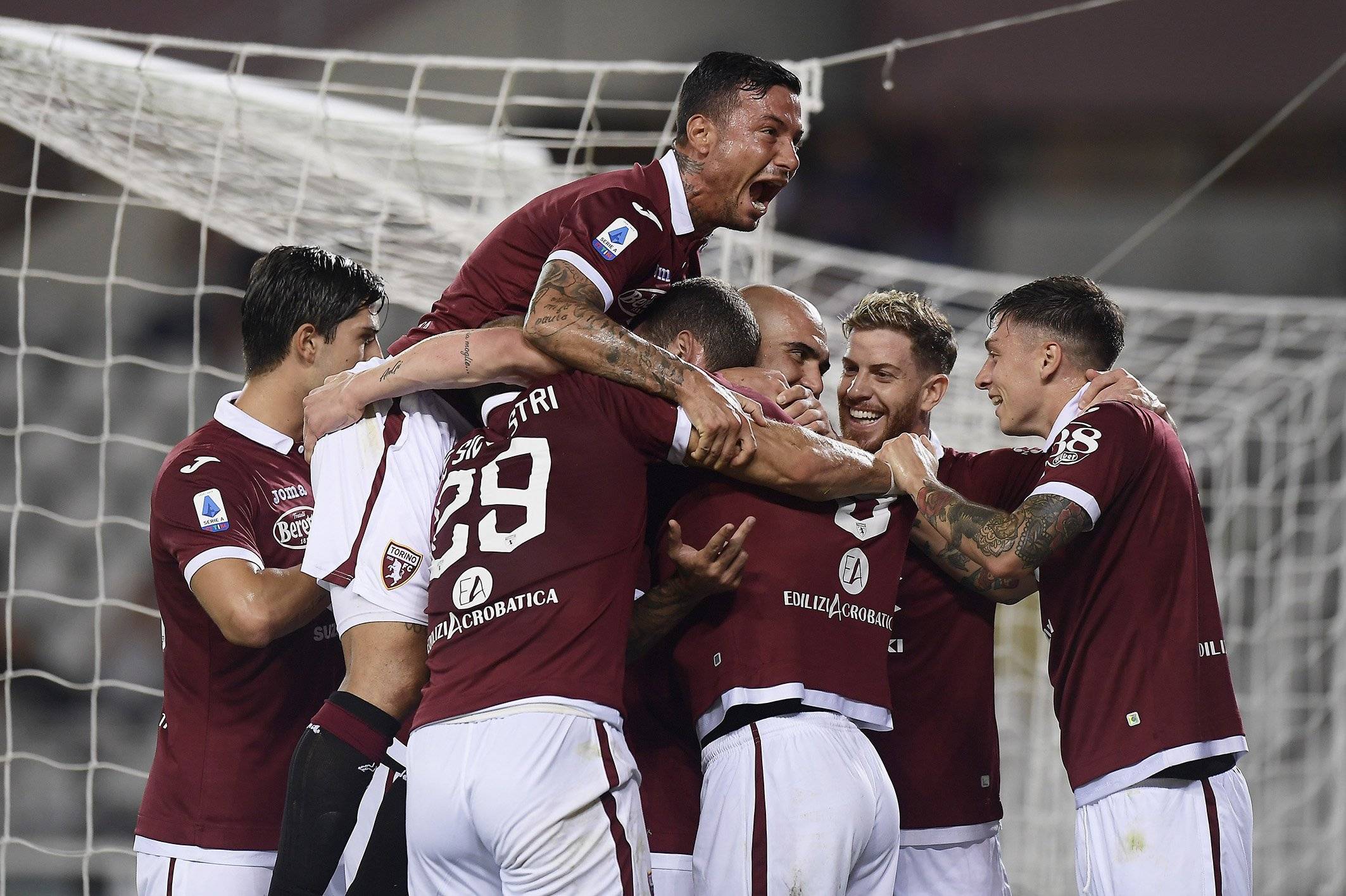 都灵队主场告捷，跻身意甲前十