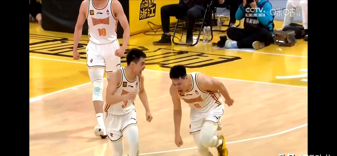 广厦队轻松击败山西队卫冕冠军成热门 广厦队轻松击败山西队卫冕冠军成热门