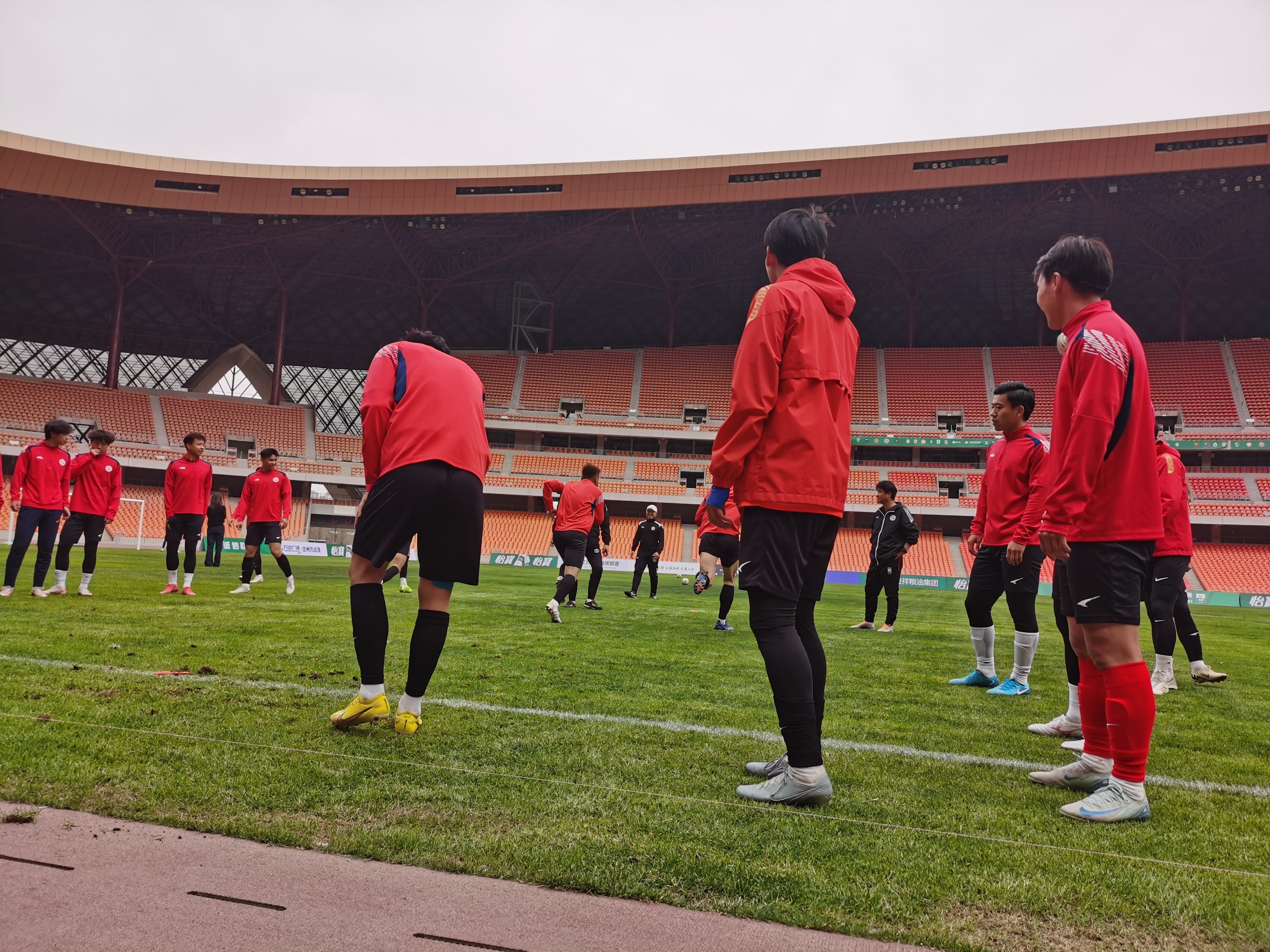 甘肃队在艰难比赛中突围,成功晋级 甘肃队在艰难比赛中突围,成功晋级