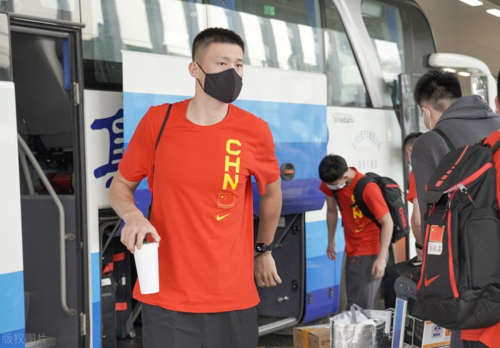 菲律宾拳击手全力以赴,冲刺胜利 菲律宾拳击手全力以赴,冲刺胜利