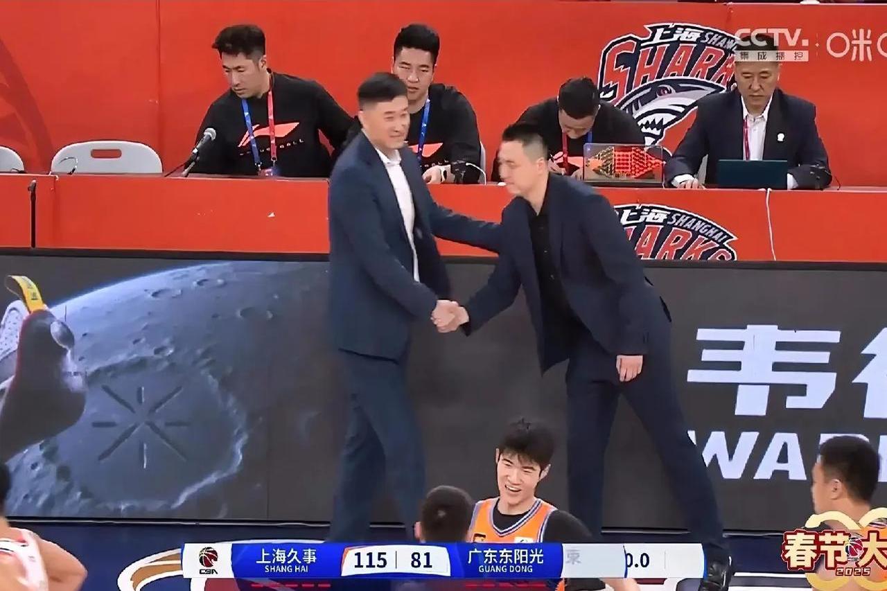 上海男篮成功战胜对手，展现出色表现