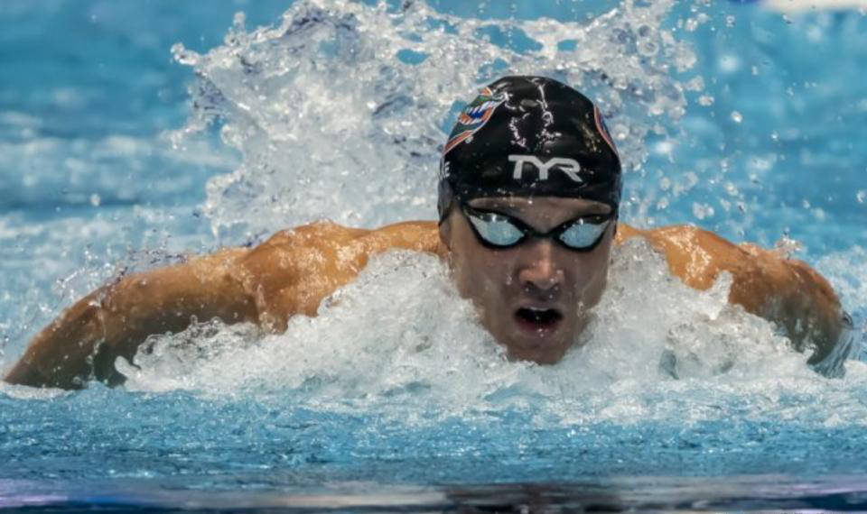 开云体育入口-美国游泳选手连夜突破，破获个人金牌