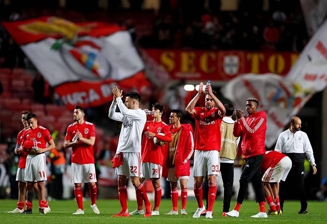 开云APP-包含阿贾克斯将与皇家马德里进行激动人心之战焕发新生勇气的词条