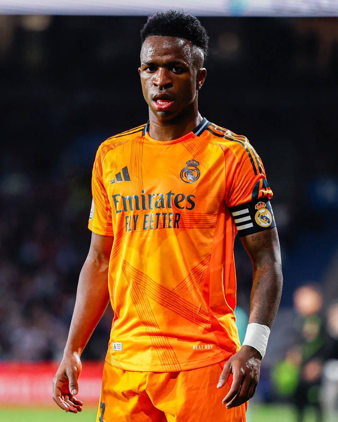 荷兰球员表现出众，奉献制胜球