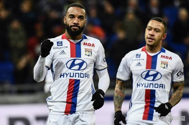 里昂力克斯特拉斯堡，掀翻对手