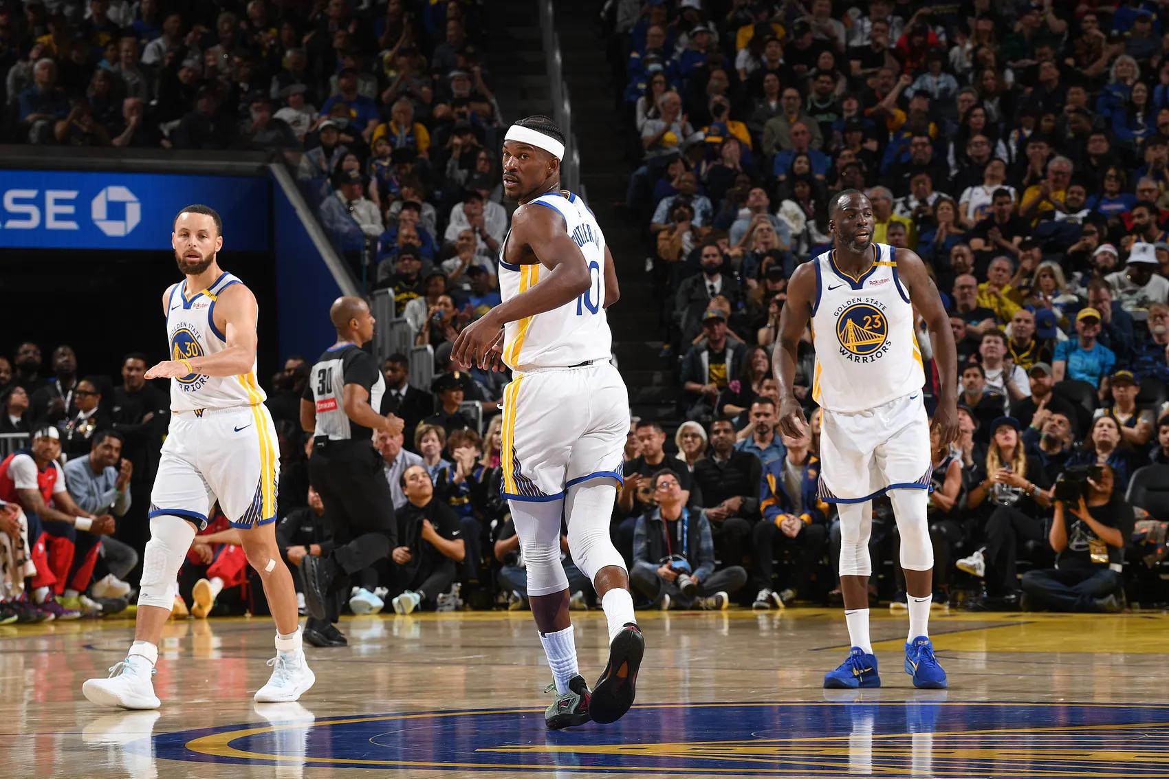 勇士主场惊险逆转森林狼